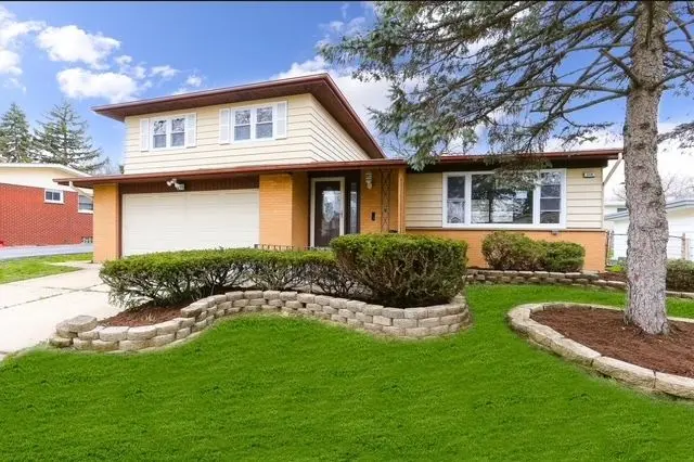 214 N Pleasant Drive