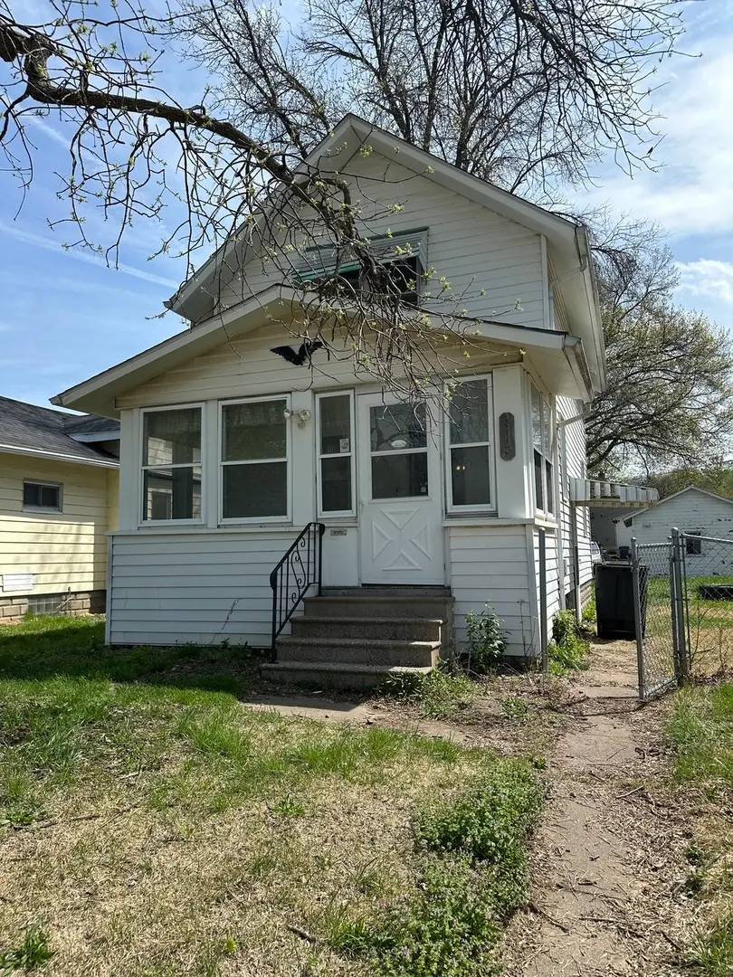 3113 9 1/2 Street