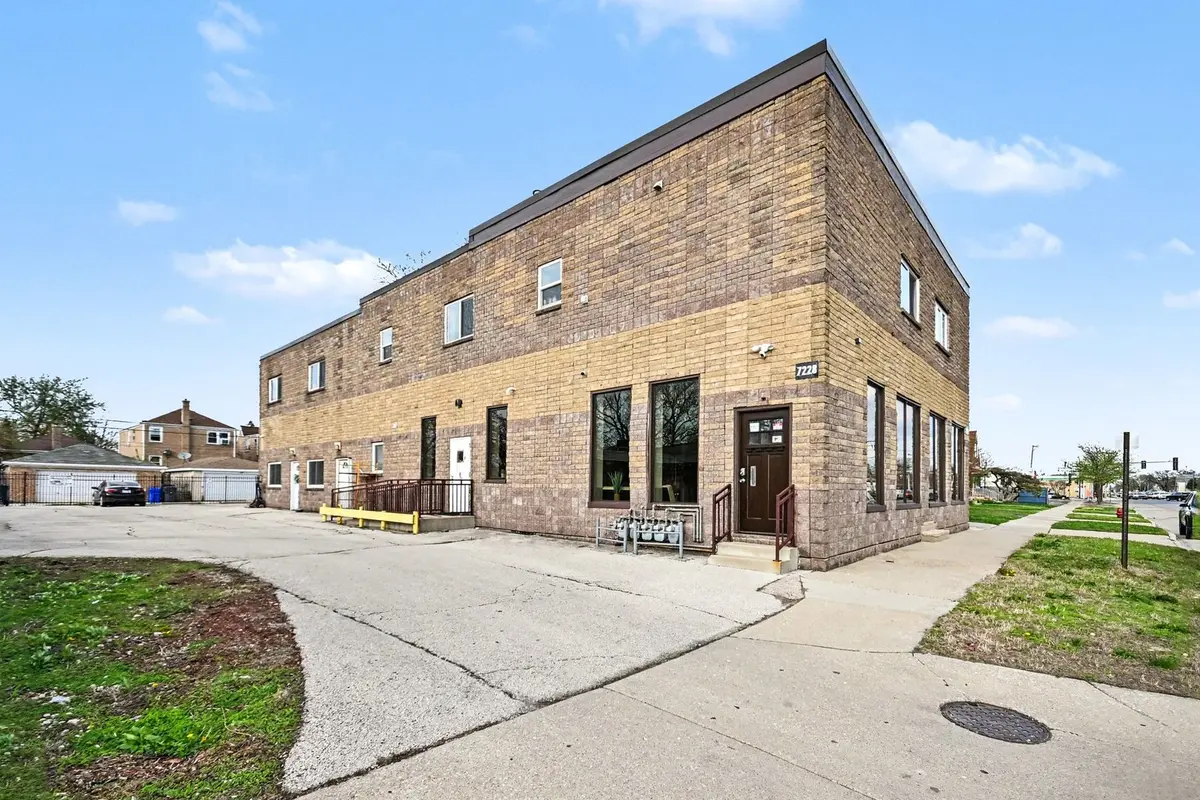 7228 39th Street