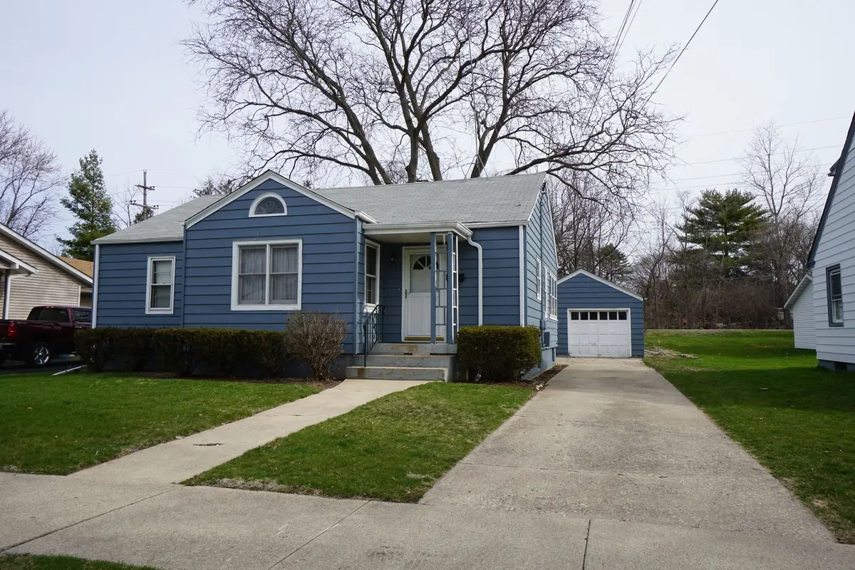 23 Lincoln Avenue