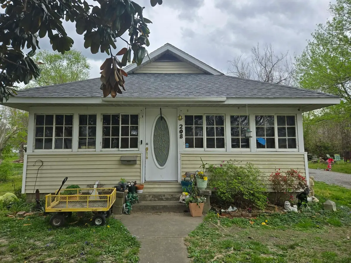208 W Bryan Street