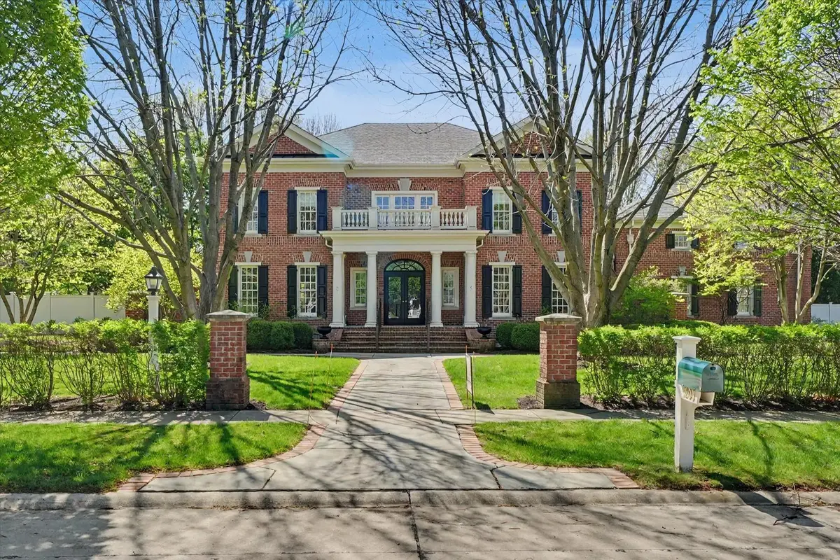 1203 Sussex Court