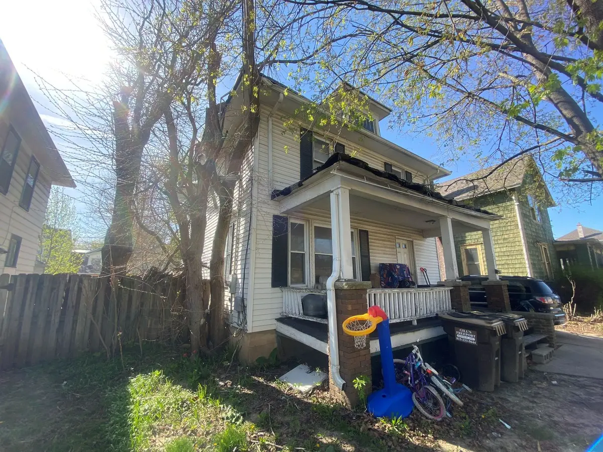 1216 S Rotzler Avenue