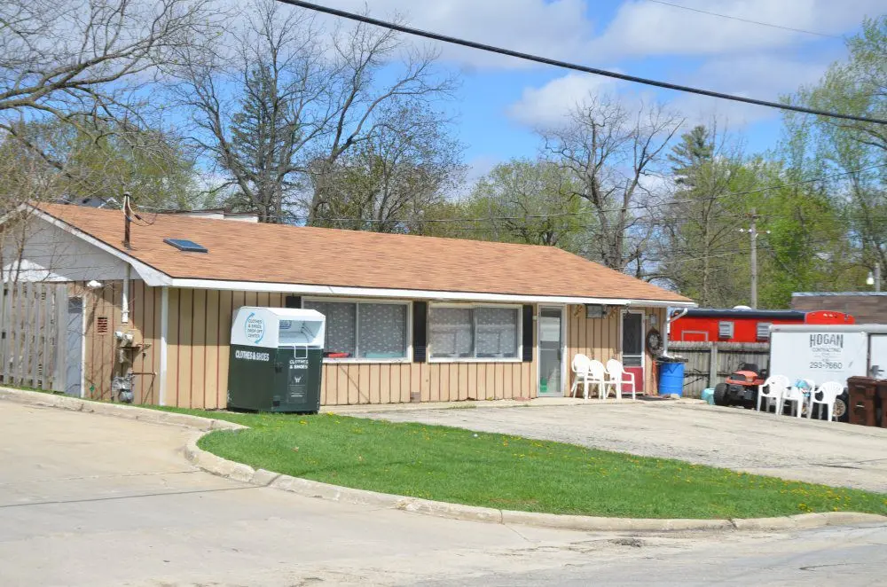 216 Chicago Road