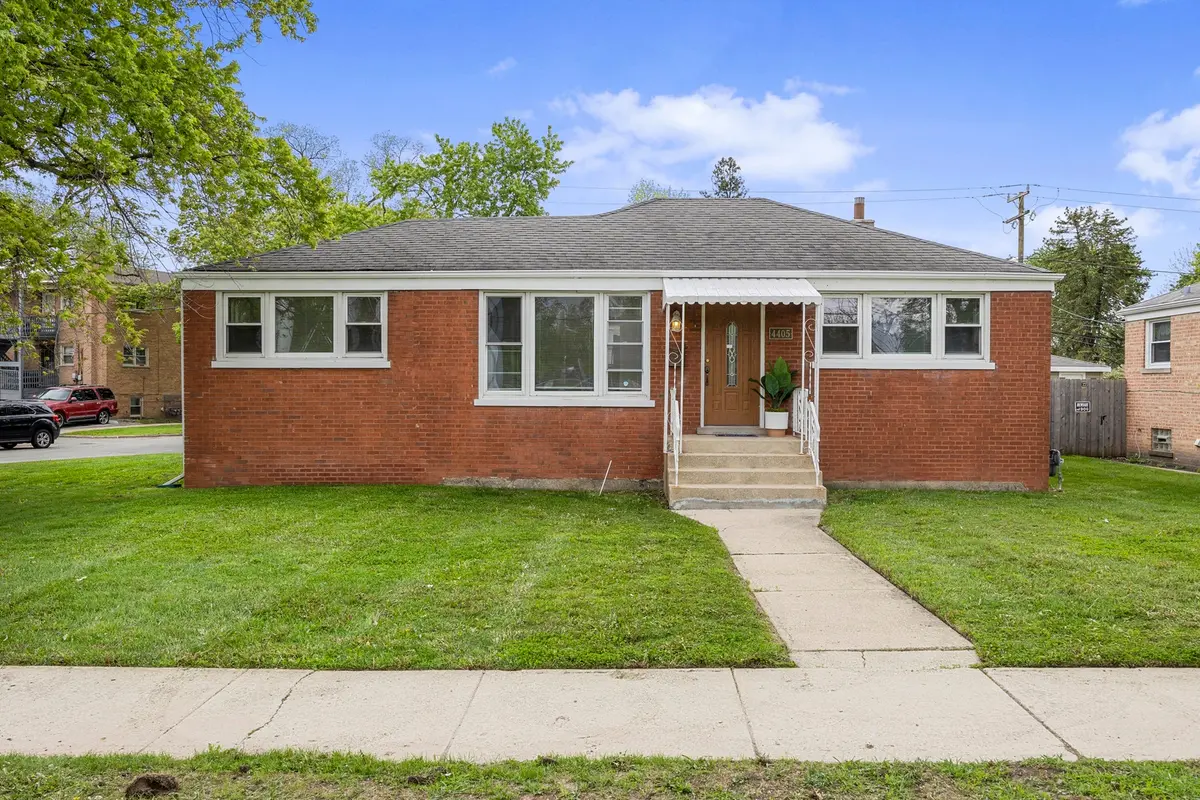 4405 Butterfield Road
