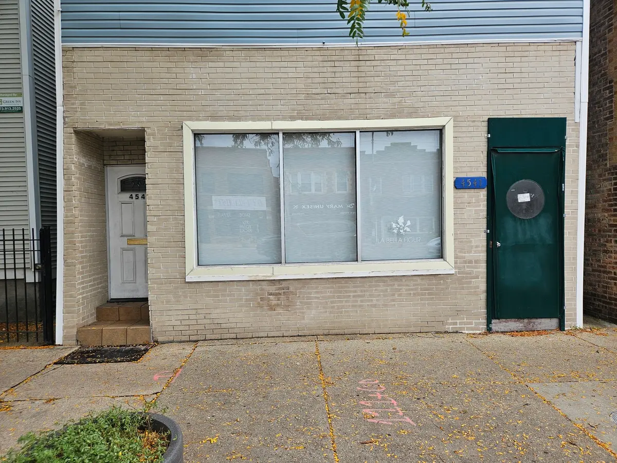 4541 N Western Avenue