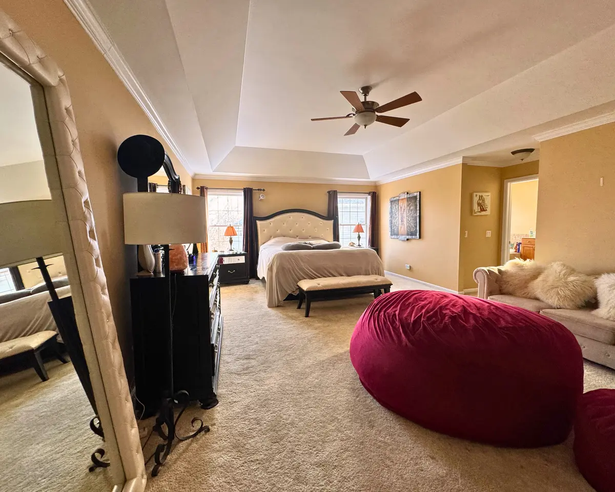 3805 Gladstone Drive