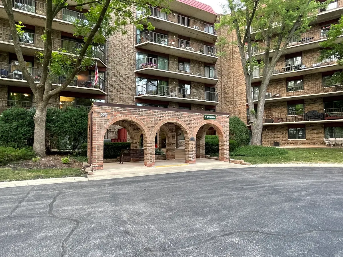 35 S Baybrook Drive