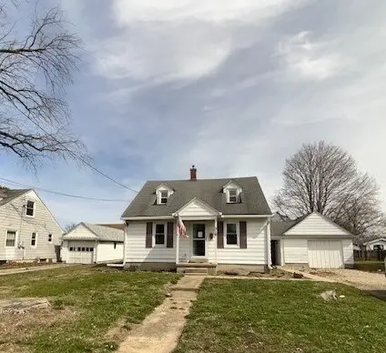 318 S Worth Street