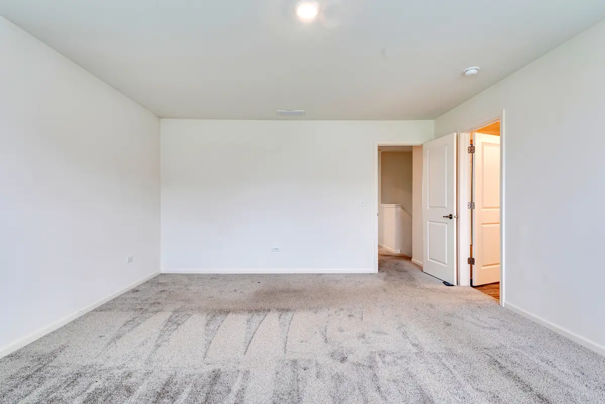 195 Lakeshore Drive