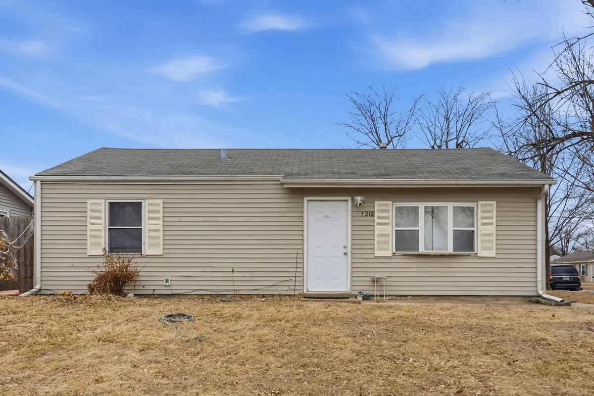 3202 W 67th Street