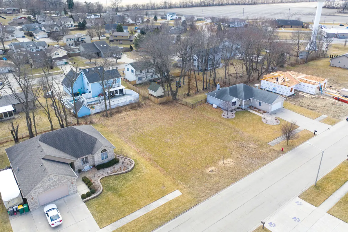 883 Winchester Green Drive