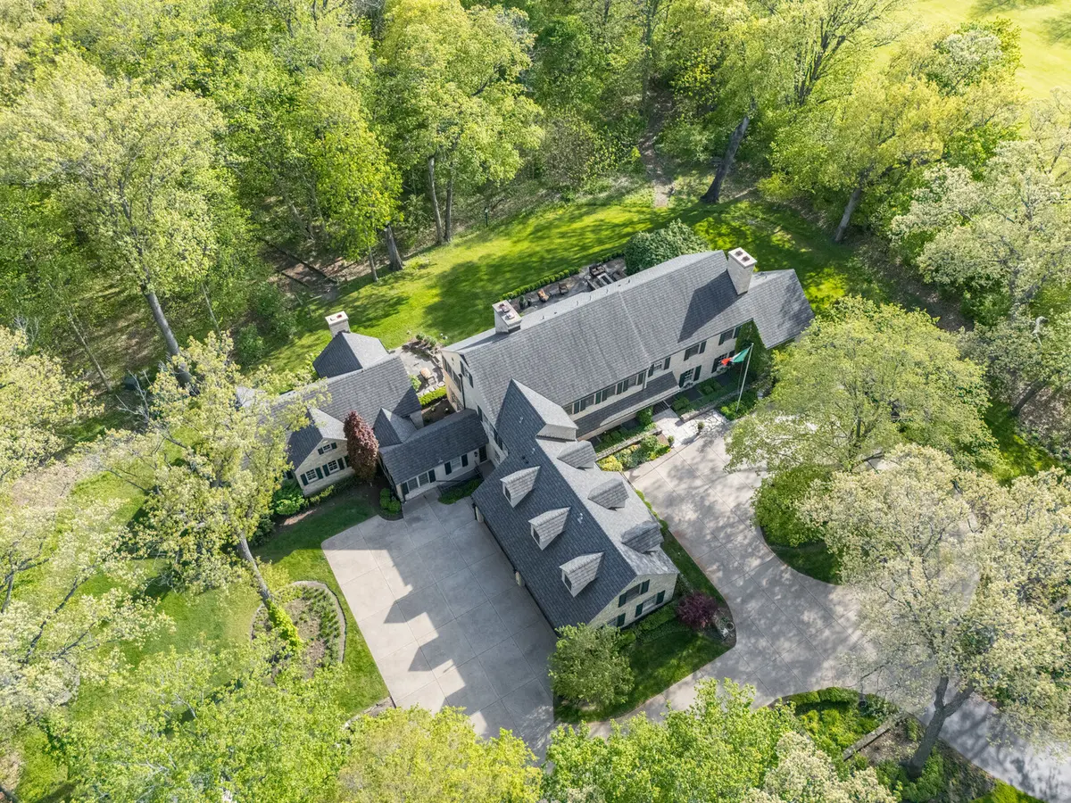 875 Country Club Road