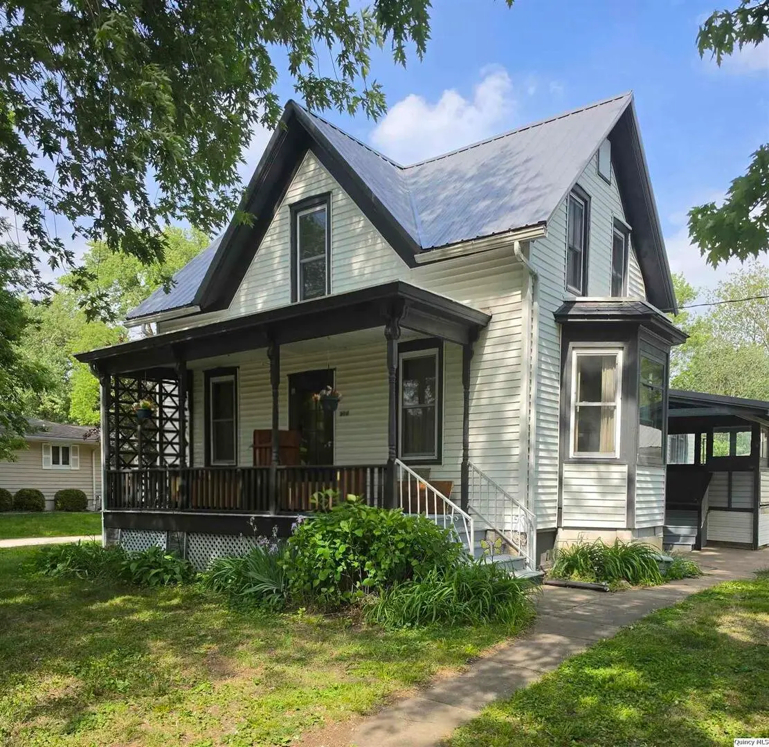 304 W Third St.