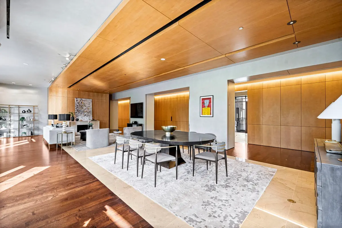 65 E GOETHE Street