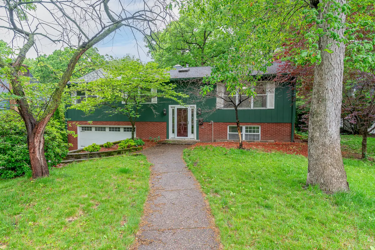10 WOODLEY Road