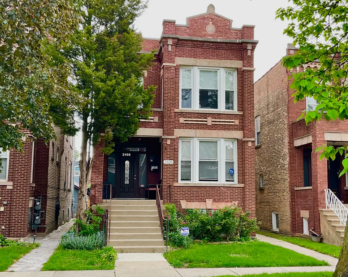 2105 Highland Avenue