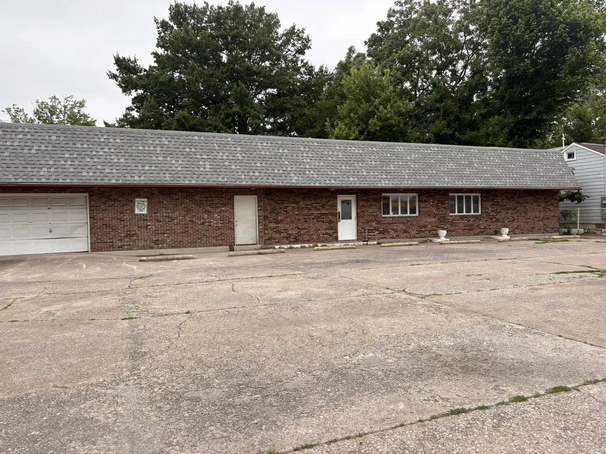 1201 N Main Street