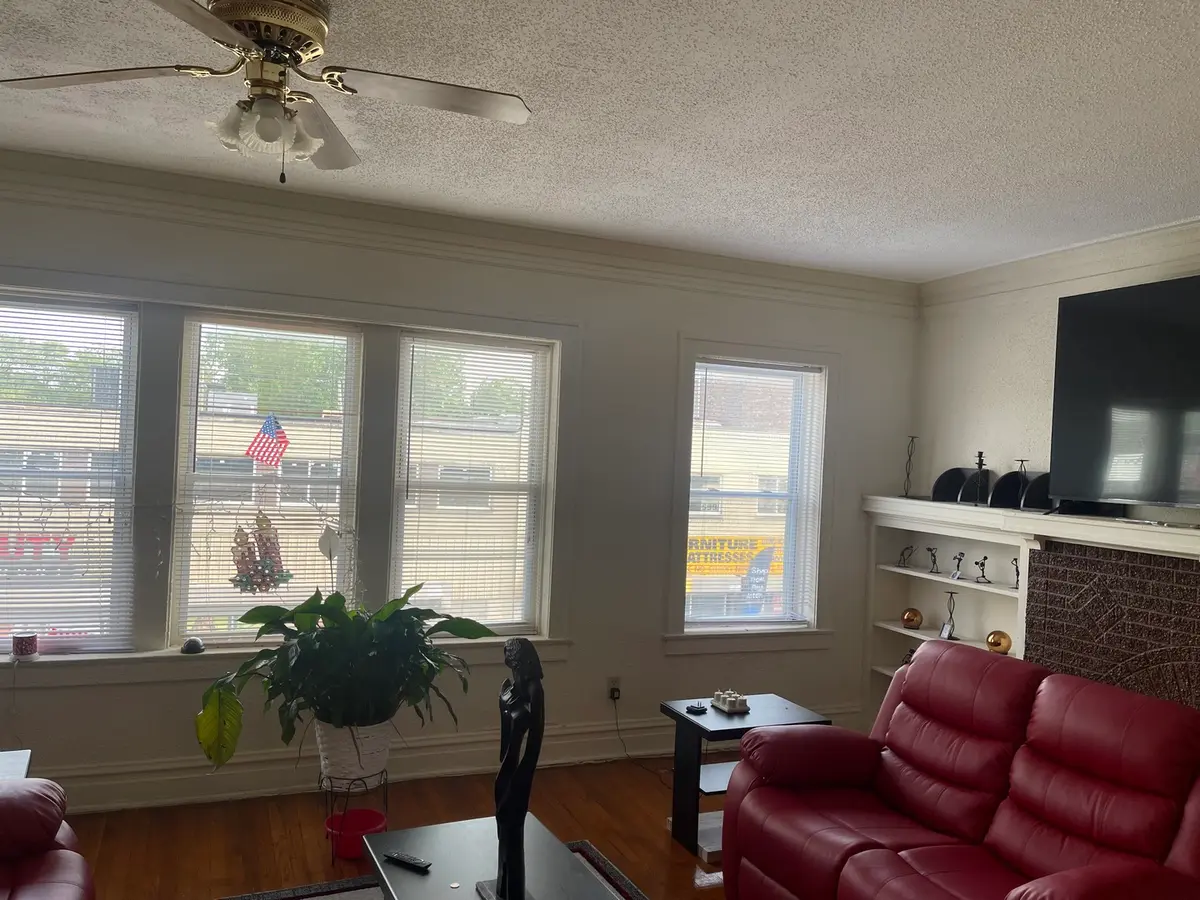 1013 W 63rd Street