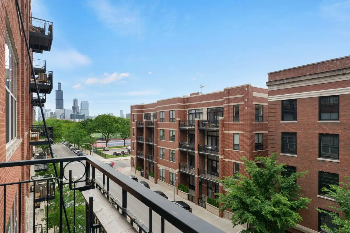 1500 W Monroe Street