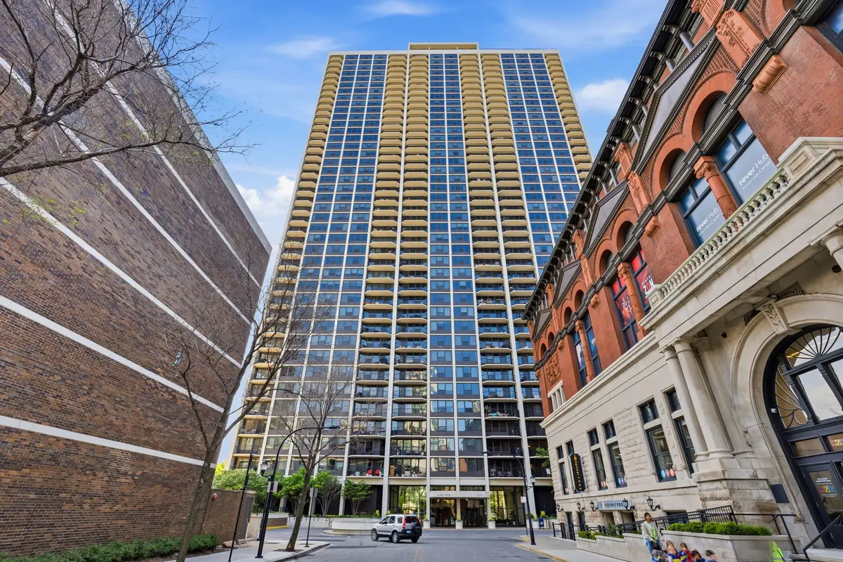 1560 N Sandburg Terrace