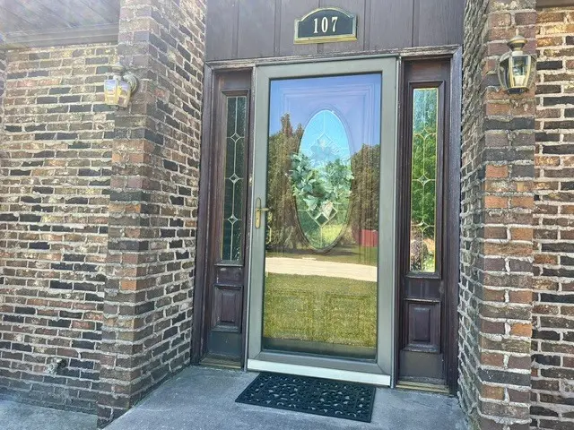 107 Hilltop Street