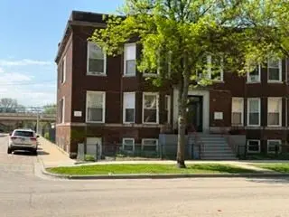 2833 W Walnut Street