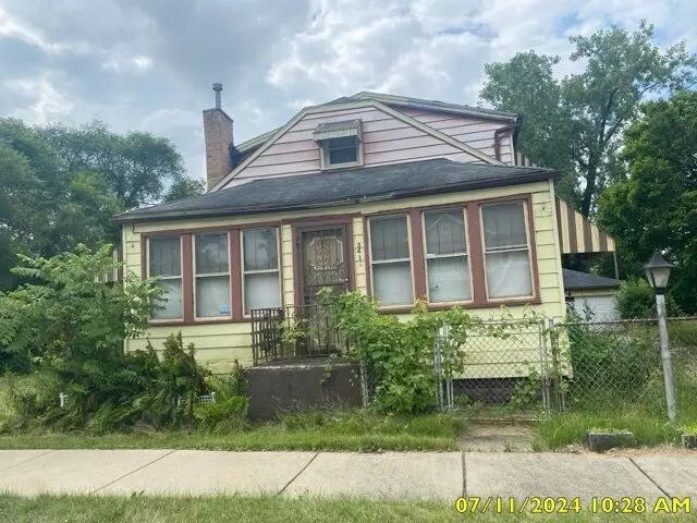 3415 W 136th Place