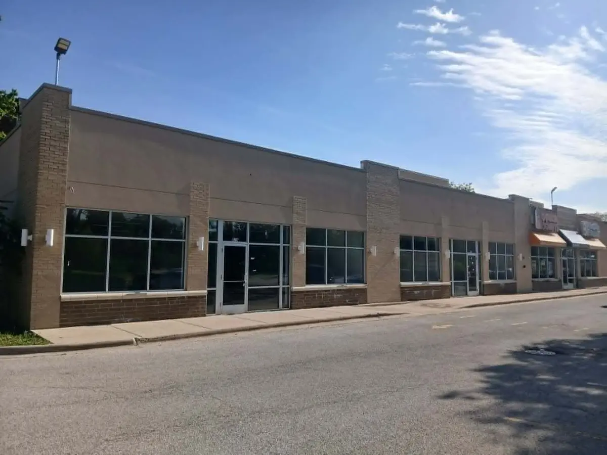819 Ogden Avenue