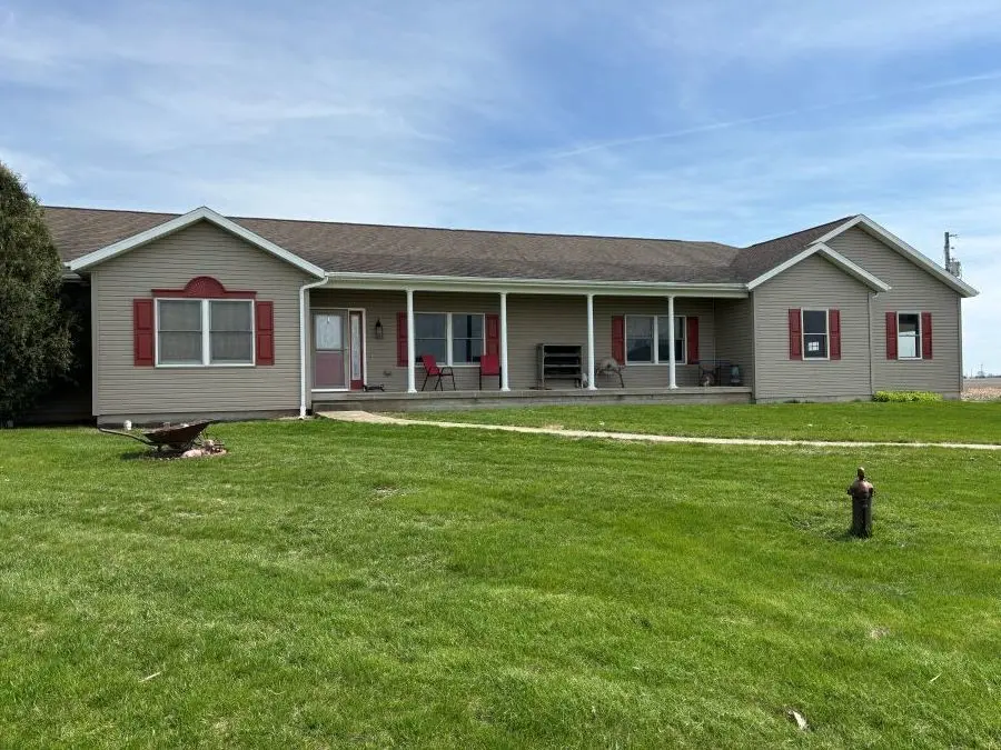 3053 E 1900 North Road