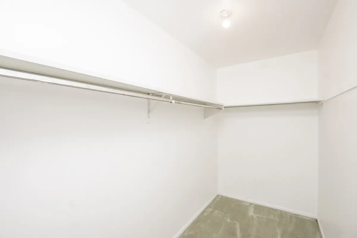 4041 W 97th Street