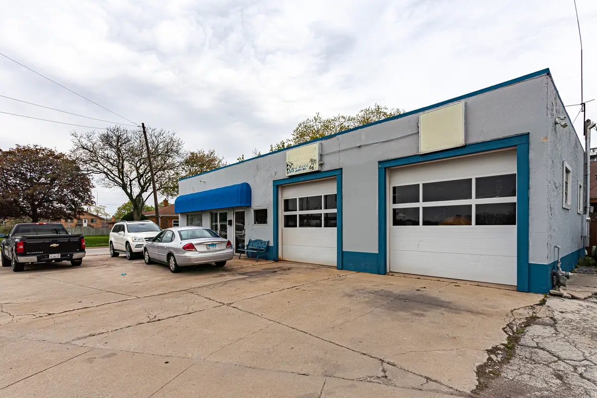 8418 Joliet Road