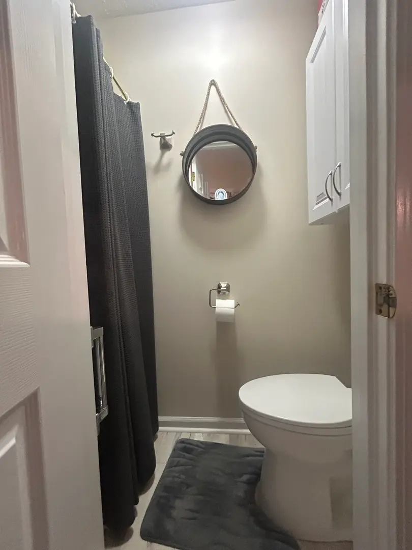 7 Hickory Lane