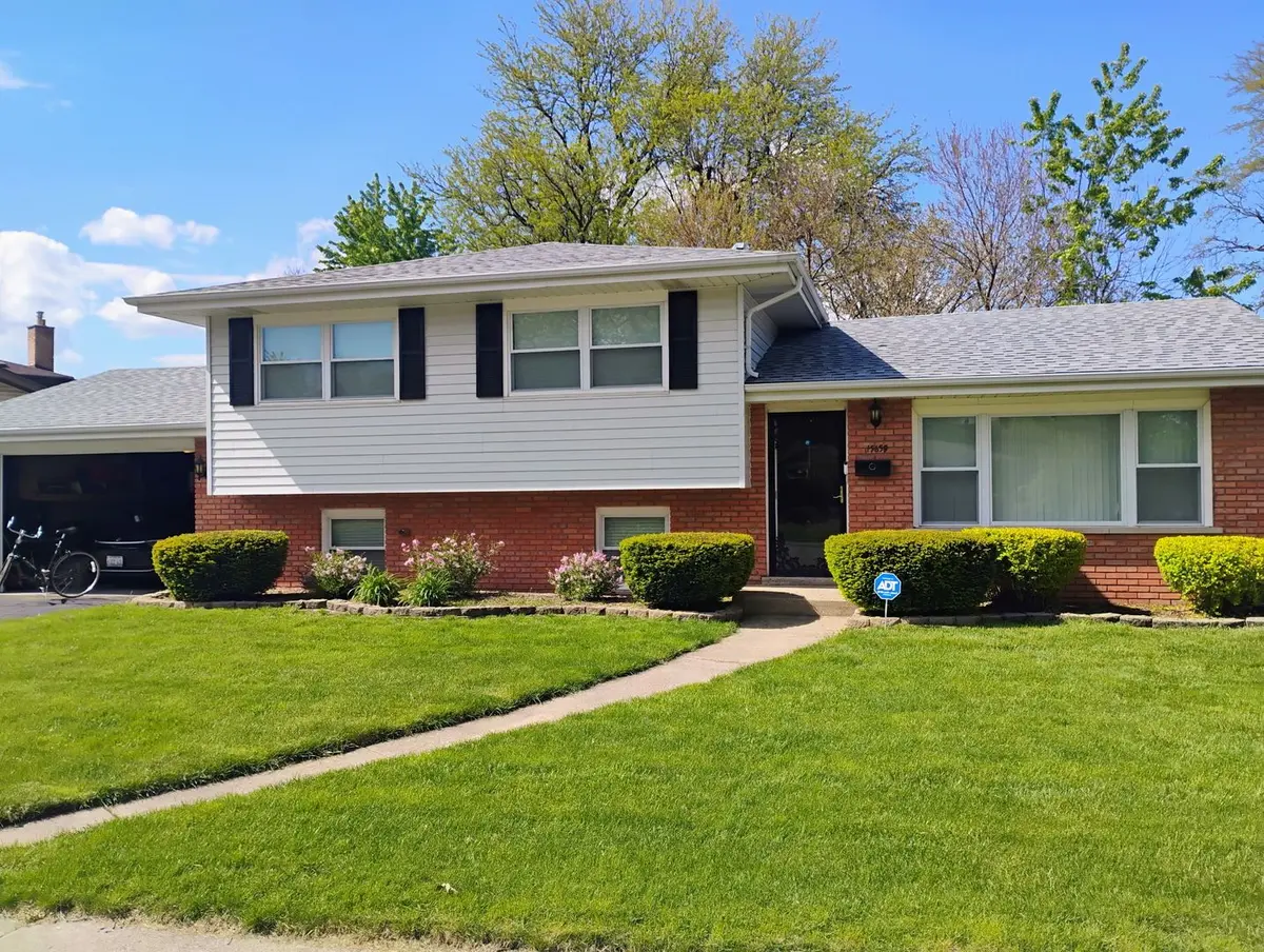 15659 Mutual Terrace