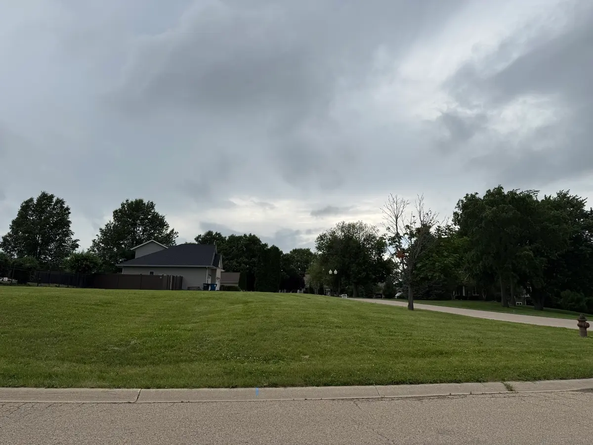 1000 Autumn Ridge Court