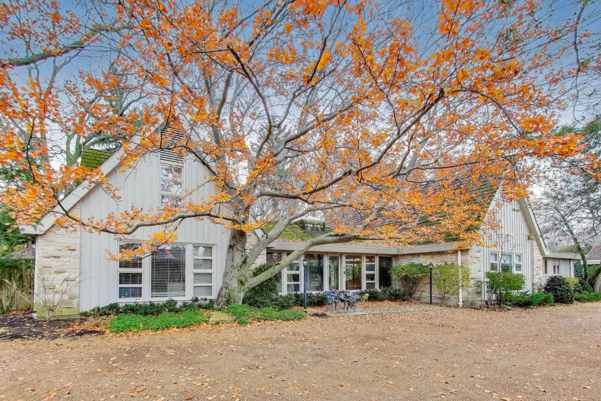 42 Woodley Road