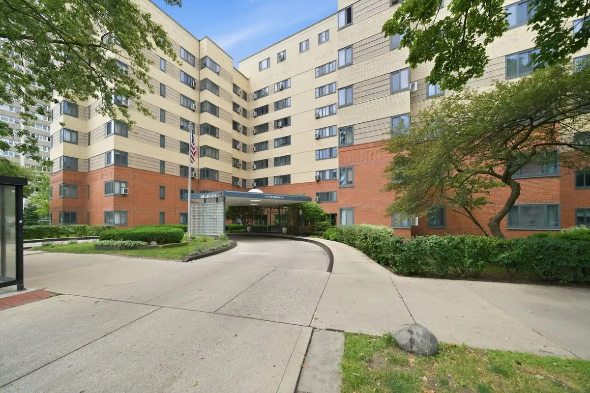 5044 N Marine Drive