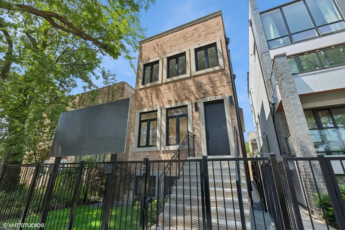 2522 W Huron Street