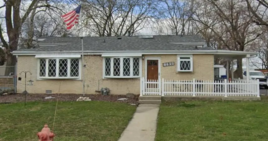 8622 W 90th Place