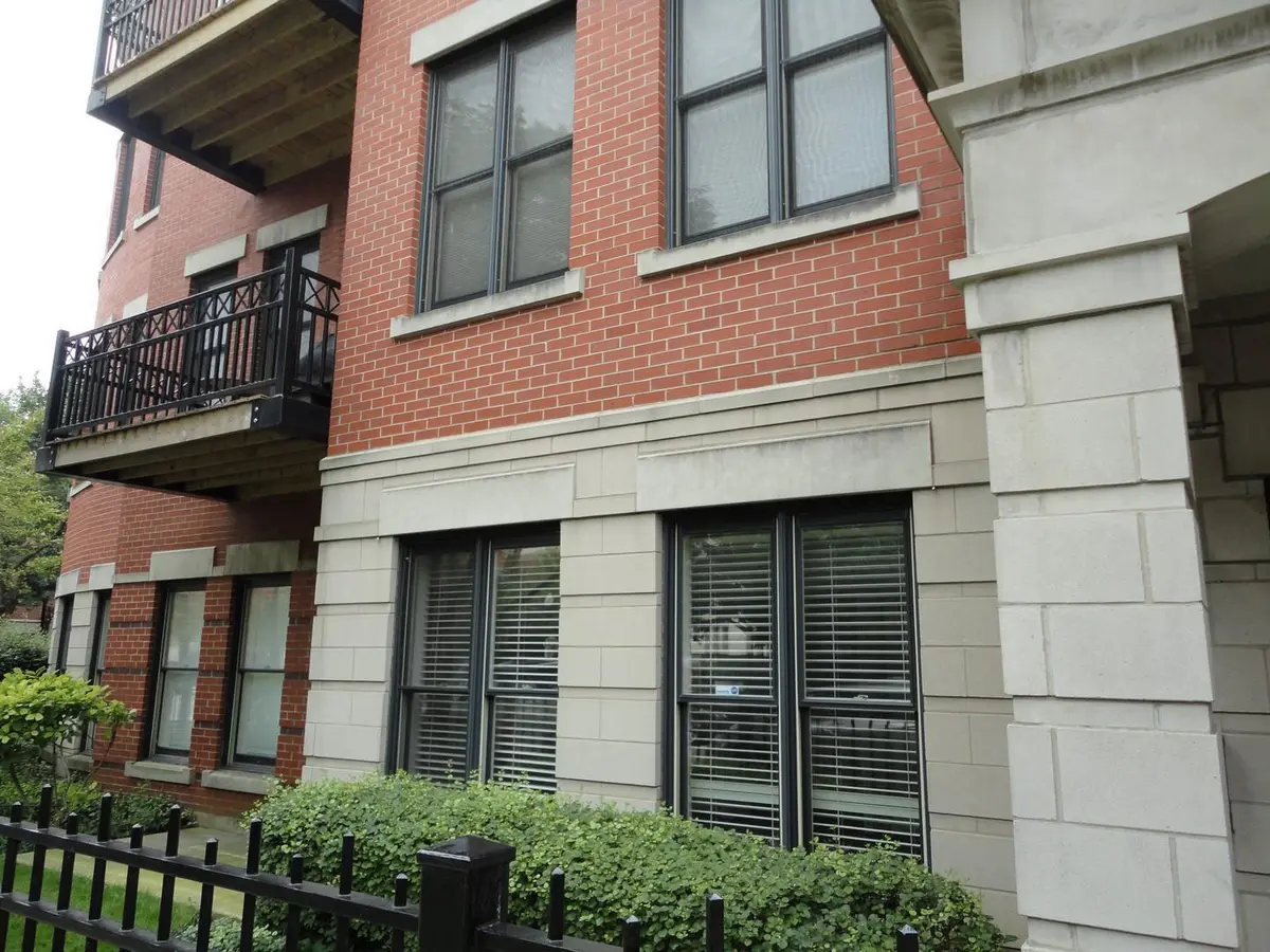 807 W 14th Place