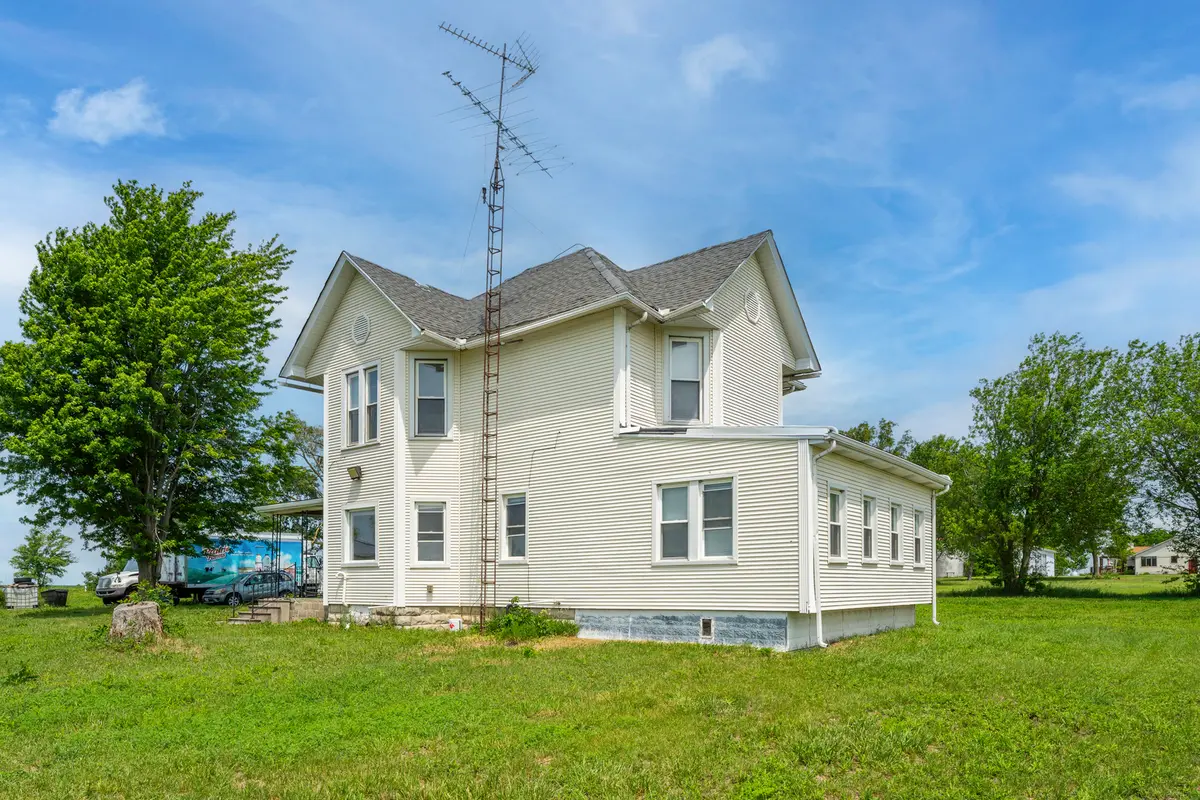 24501 N 1300 East Road