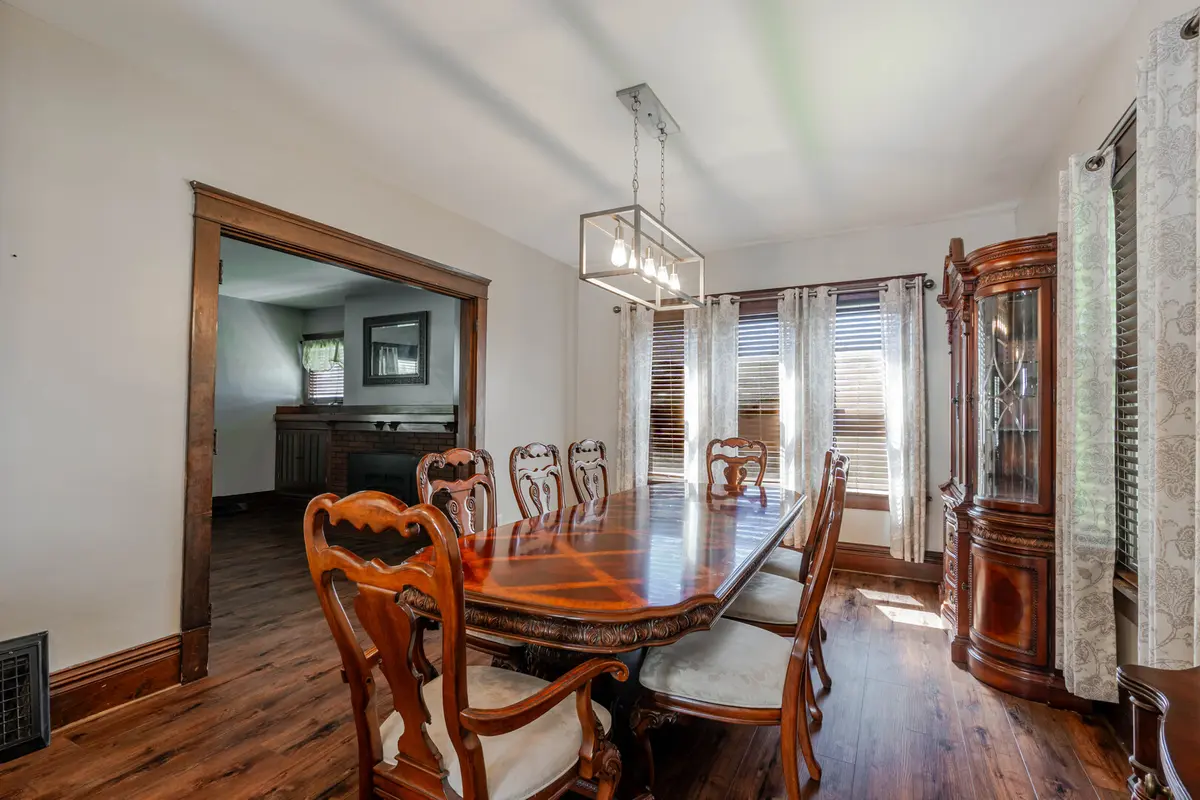 104 E 4th Street