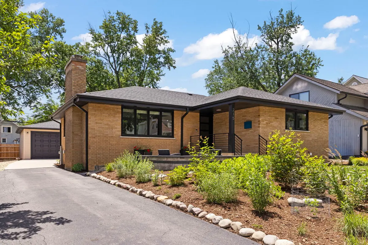 215 8th Street