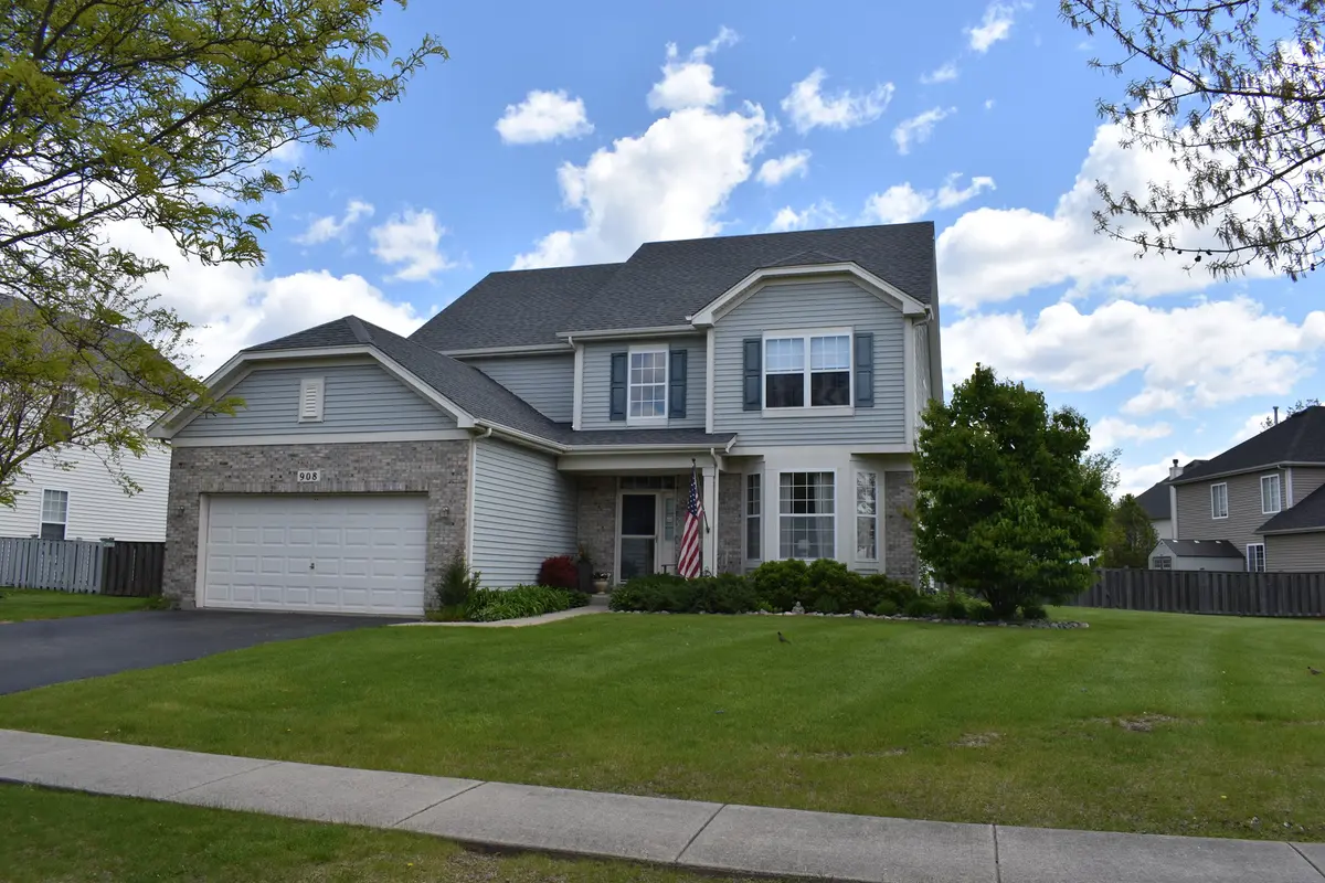 908 Angelica Circle