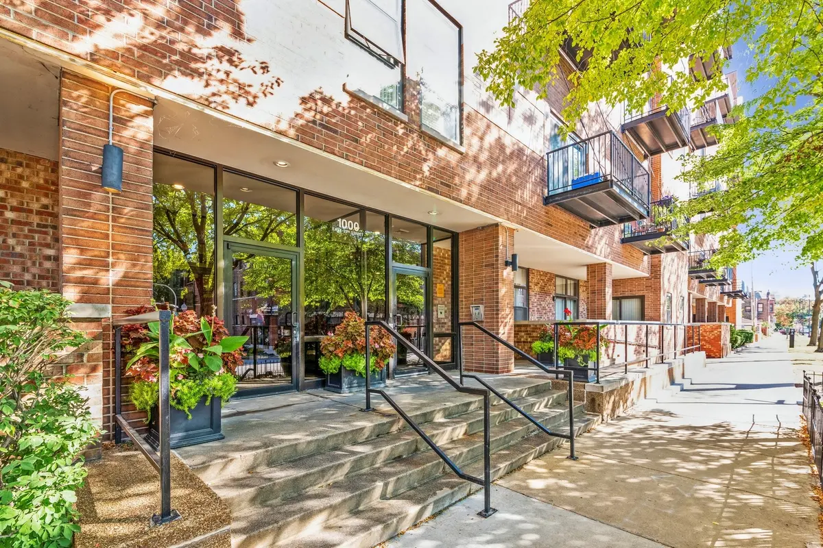 1000 E 53rd Street
