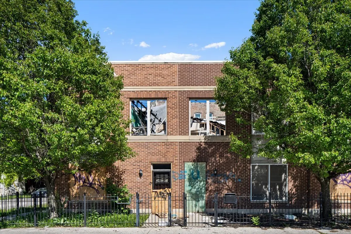 3149 W Lexington Street
