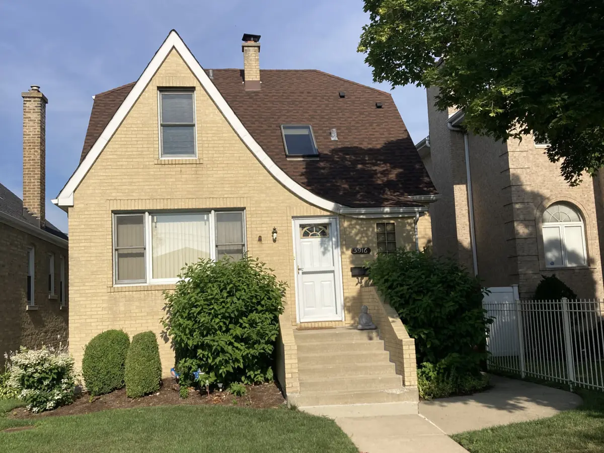 3916 N Pontiac Avenue
