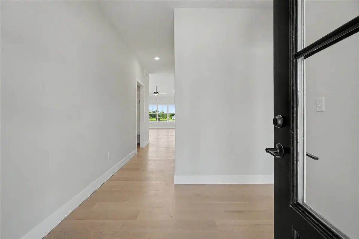 19 Meadow Drive