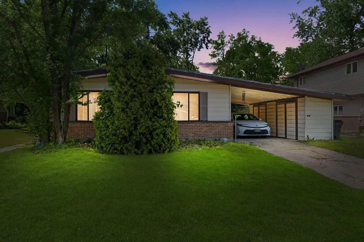 329 Somonauk Street
