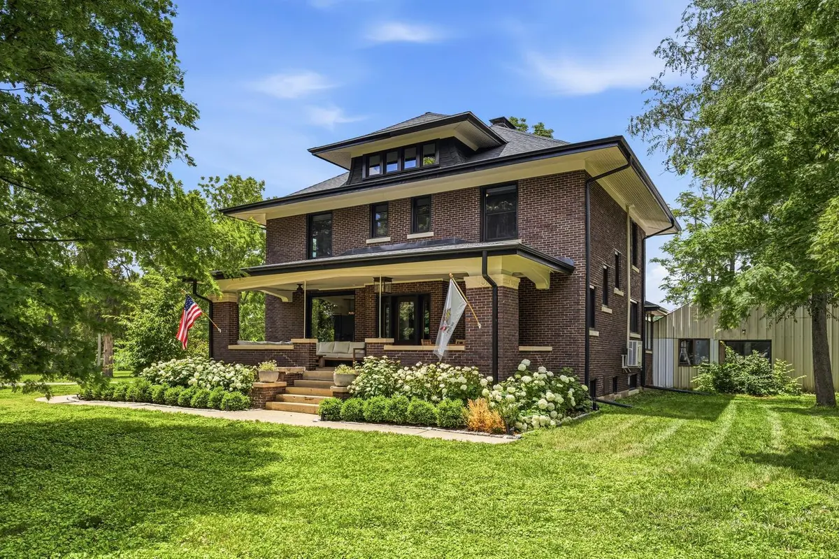 901 S Dunlap Avenue